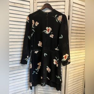 FREE SHIPPING! Reformation long sleeve dress